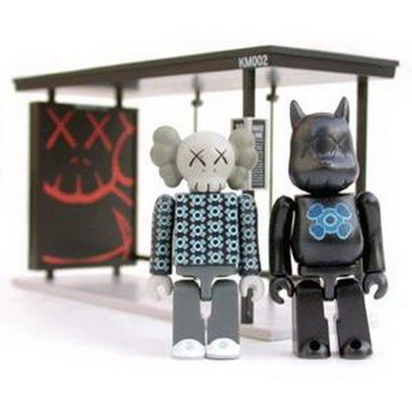 Kaws Bus Stop Kubrick-Set 2